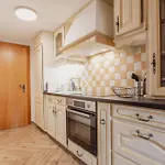Cosy And Modern Closed To The Lift Apartamento *