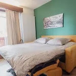 Apartamento Cosy And Modern Closed To The Lift