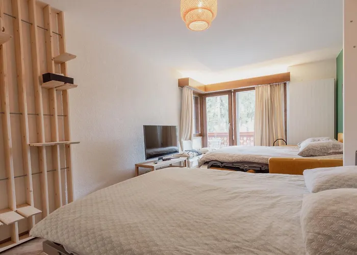 Cosy And Modern Closed To The Lift