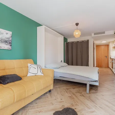 Cosy And Modern Closed To The Lift Apartman Crans-Montana