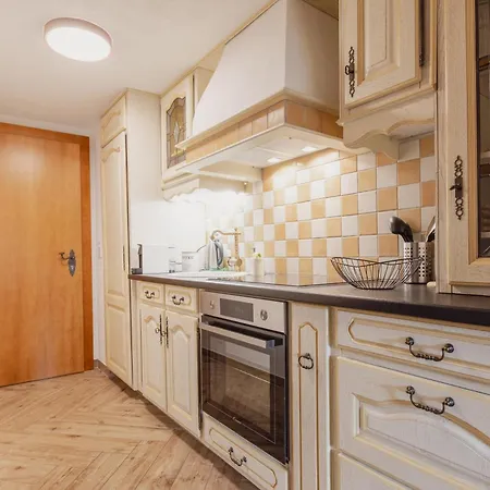 Cosy And Modern Closed To The Lift Daire *